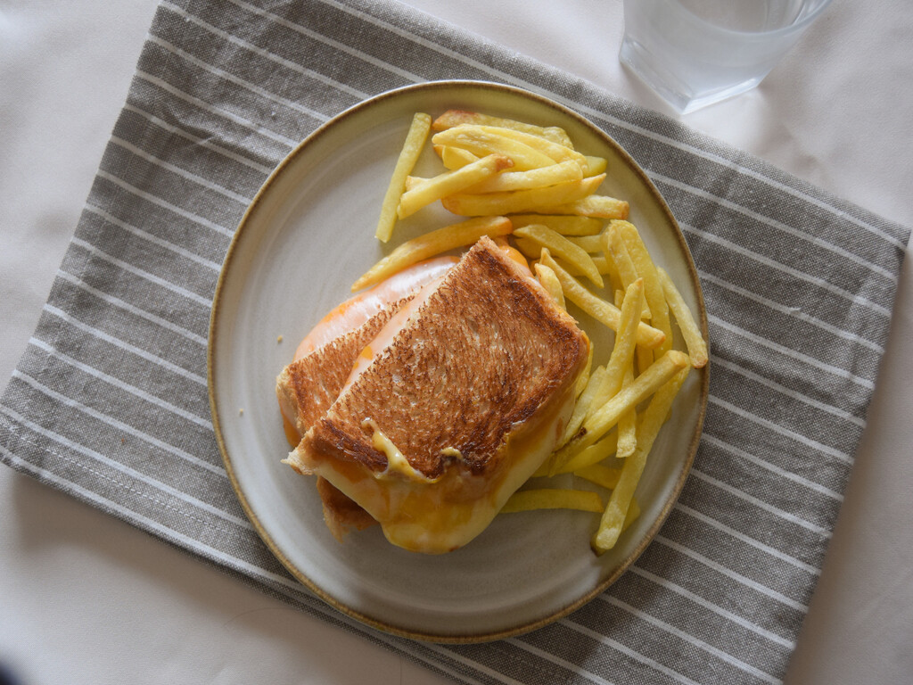 Sándwich grilled cheese: la receta del más clásico sándwich de queso anglosajón