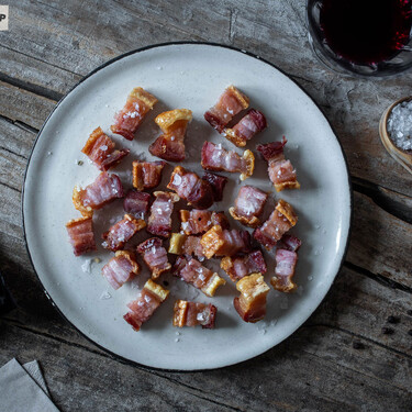 Torrezno en airfryer: el truco para que quede crujiente por fuera, tierno por dentro y no tengas que usar aceite 