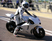 Primera prueba oficial de la Yamaha YZR-M1 para Jorge Lorenzo