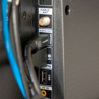 Los cables HDMI se convierten en el enemigo número 1 de la seguridad informática por culpa de los hackers y la IA