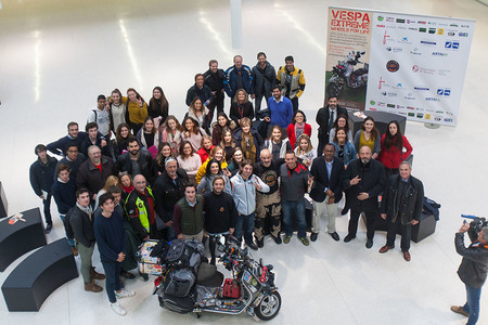 Vespa Extreme: la aventura de hacer 10.000 kilómetros en Vespa para llegar a Dakar por una causa solidaria