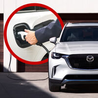 La Mazda CX-90 híbrida enchufable ya tiene precio en México: tres filas de asientos y 42 km en modo eléctrico