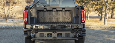 La fibra de carbono no es sólo para deportivos: General Motors apuesta por usarla en las cajas de sus pick-up