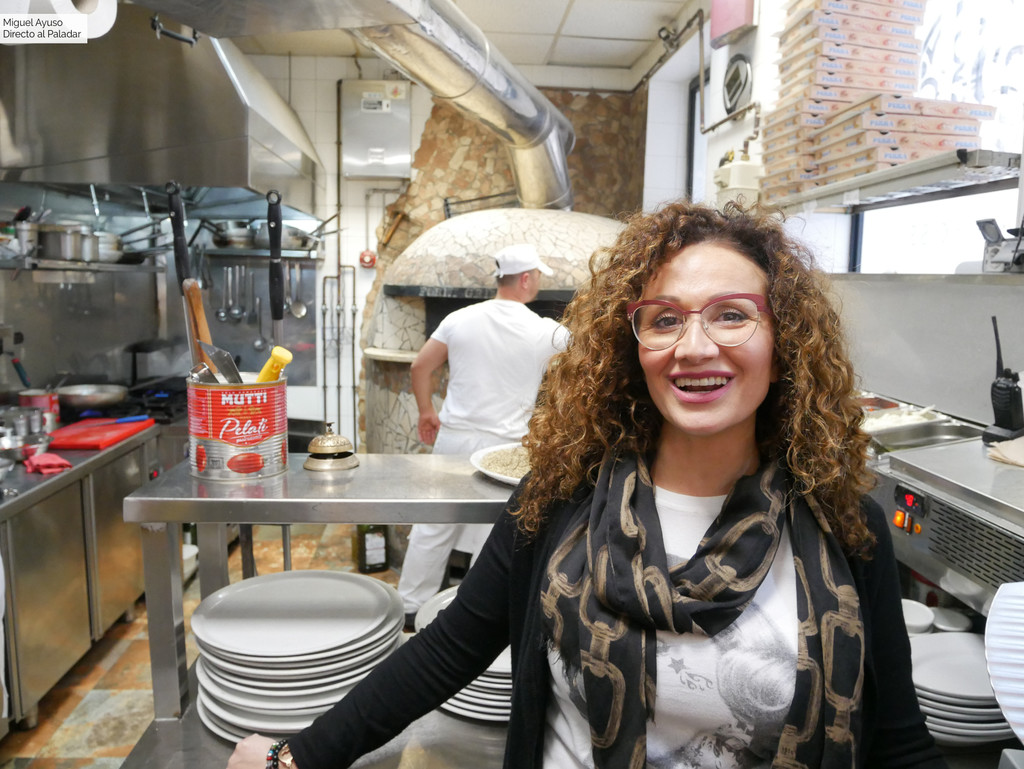 Pizza frita y otras genialidades napolitanas que solo puedes probar en el restaurante que tuvo el primer horno italiano de Madrid
