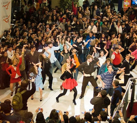 'Sé lo que hicisteis...' baila a ritmo de 'Bad Romance'