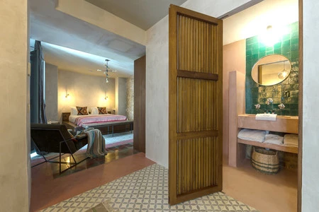 Planes de verano: Descubre el confort marroquí del hotel boutique The Riad, en Tarifa