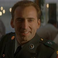 Hace 28 años, Nicolas Cage hizo una de sus mejores películas con este director. Ahora vuelven a trabajar juntos en un thriller bélico con ecos de James Bond 