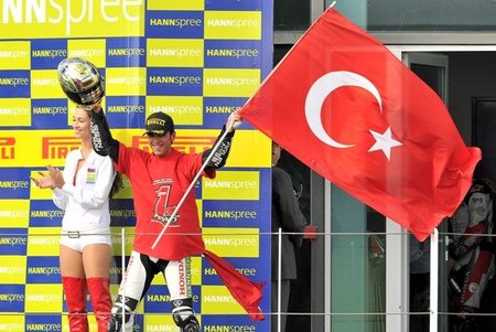 Cambios de categoría: Kenan Sofuoglu a Moto2