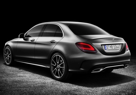 Mercedes Benz C Class 2019 1600 03
