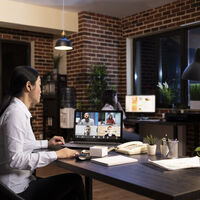 El trabajo híbrido parece la mejor forma de hacer que los empleados vayan a la oficina, pero tiene un problema: mata la innovación 