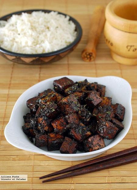 Tofu en salsa de ajo negro. Receta vegetariana