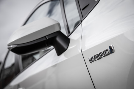 Las medidas que dispararán al coche híbrido en 2020