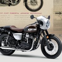 La incombustible Kawasaki W800 renace en 2019 con dos versiones: Street y Café