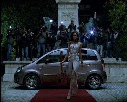 Anuncio del nuevo Lancia Musa con Carla Bruni