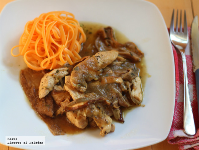 Guisado de pollo con hongos, la mejor receta de pollo en salsa