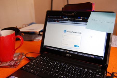Del pos-it en la pantalla al 1234 en Internet, así fallamos con la seguridad de los accesos
