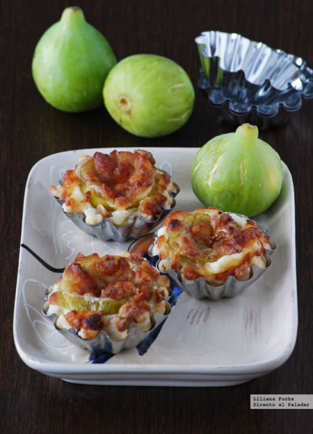 Mini tartaletas de hojaldre con higos y dos quesos. Receta de aperitivo