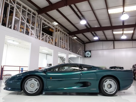 Xj2201