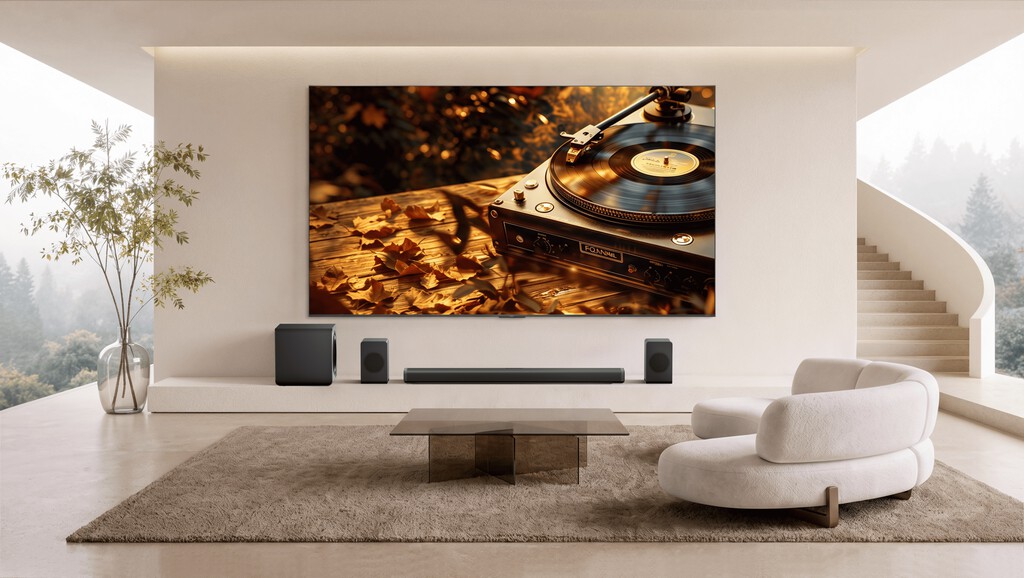 1.420 vatios, 22 altavoces, Dolby Vision, HDMI 2.1 y todo lo que imagines: así es la barra de sonido más top de TCL