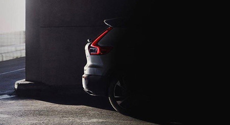 Se filtró la primera imagen del Volvo XC40 y parece que será justo lo que esperamos