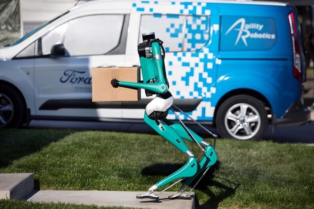 Ford Digit, el robot que trabajará codo a codo con los coches autónomos