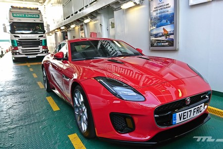 Jaguar F Type 2 0 2018 002