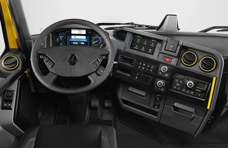 Conducimos el Renault T High Sport Racing