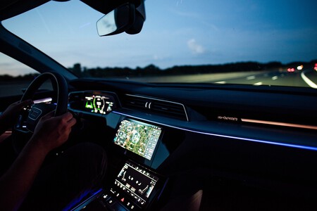 Más autonomía para el Audi e-tron 55 quattro: una actualización de software añadirá 20 km adicionales entre cargas