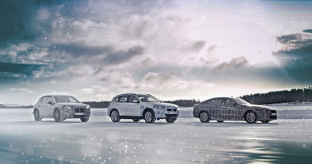 Los BMW iX3, i4 y iNEXT ya se ejercitan para darle batalla a los modelos de Tesla