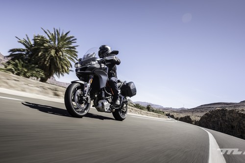 Probamos los Bridgestone Battlax T31: neumáticos de moto con el equilibrio perfecto entre sport y turismo