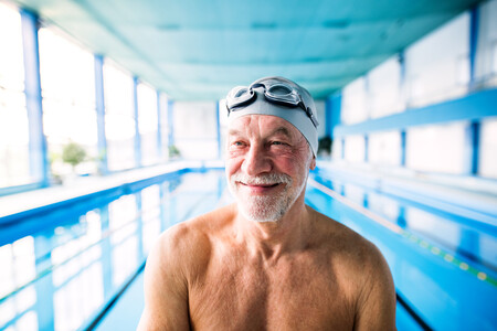 Ejercicio físico en la piscina: un circuíto para ponerte en forma dentro del agua