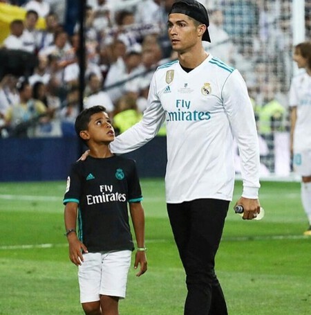 Cristiano Ronaldo Georgina Rodriguez Hijos Educacion Vida Familiar
