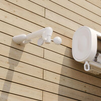 La mejor inversión para tu terraza este verano: el gadget de Leroy Merlin que recoge tu toldo automáticamente si hay tormenta 