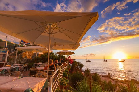 Pueblo Pesquero Playas Piscina Natural Buen Tiempo Bonito Encantador