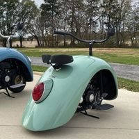 Reciclaje nivel: construir dos minimotos muy pintonas a partir de un viejo Volkswagen Beetle