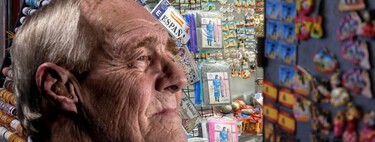 Marcos, dueño de una tienda de souvenirs: "No tengo relevo generacional. Tengo una hija pero no la quiere, ya no es rentable" 