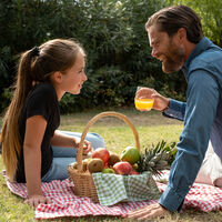 Cinco frases infalibles que evitarán enredarte en discusiones inútiles con tu hijo adolescente 