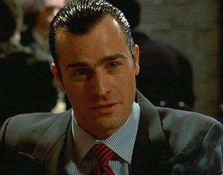 Justin Theroux afeitadito estás más guapo para Jennifer Aniston. Yo te prefiero con barba...