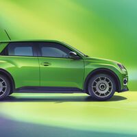 El Renault 5 es oficialmente el coche eléctrico barato que prometieron. Ya se puede comprar por menos de 25.000 euros, sin contar el Plan Moves III