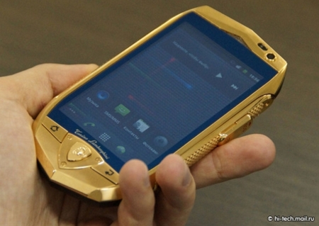 Lamborghini TL700, TL688 Spyder y TL820 Spyder 2, smartphones para amantes del lujo desmedido