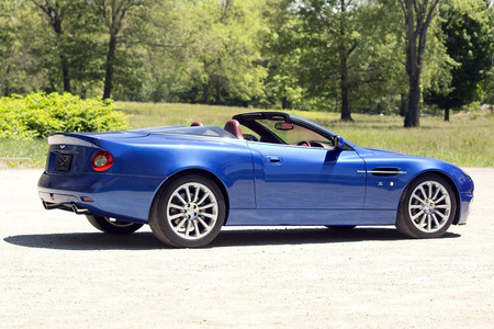 Aston Martin V12 Vanquish Roadster Zagato