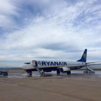 Así ha sido el primer vuelo regular que ha recibido el aeropuerto fantasma de Castellón