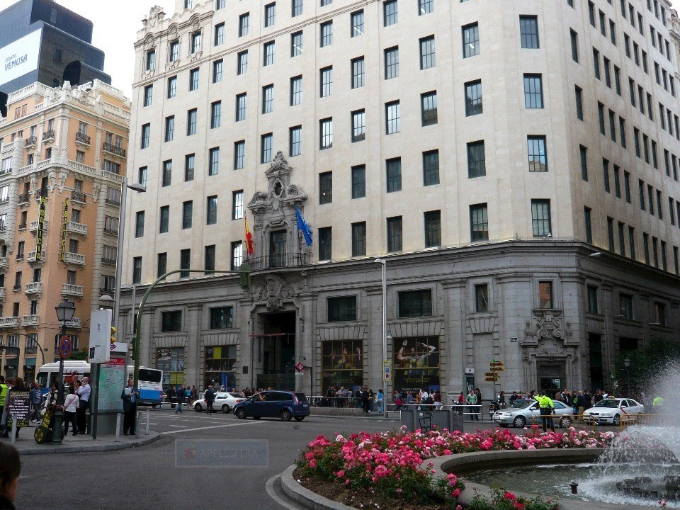 Edificio Telefónica en obras