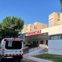 Sanidad prepara una nueva norma para que los pacientes que rechacen operarse en un concertado sigan en la lista de espera oficial 