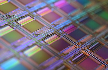 Competencia pero de buen rollo: Intel trabajará con TSMC pero procurando no perjudicar la producción de los chips de Apple