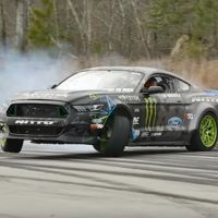 El bramido del Ford Mustang de Vaughn Gittin Jr. te va a poner los pelos de punta