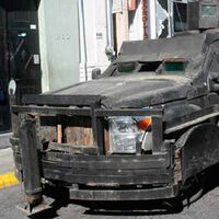 Narcotanques: los coches de guerra con los que los cárteles controlan México a base de terror