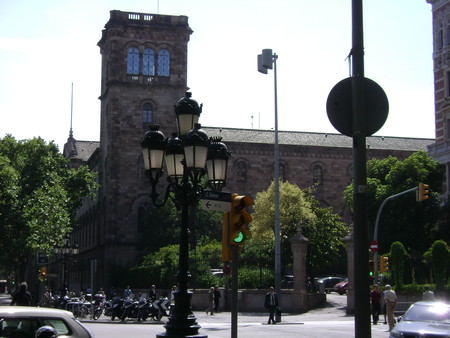 ¿Hay demasiadas universidades en España?