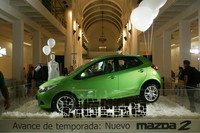 El nuevo Mazda2 se va a Cibeles