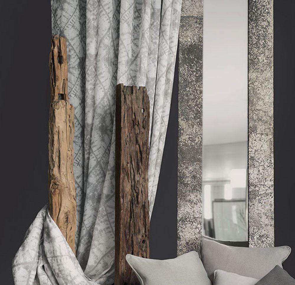 ¿No quieres visillos en tus ventanas? La colección Adire de Alhambra te